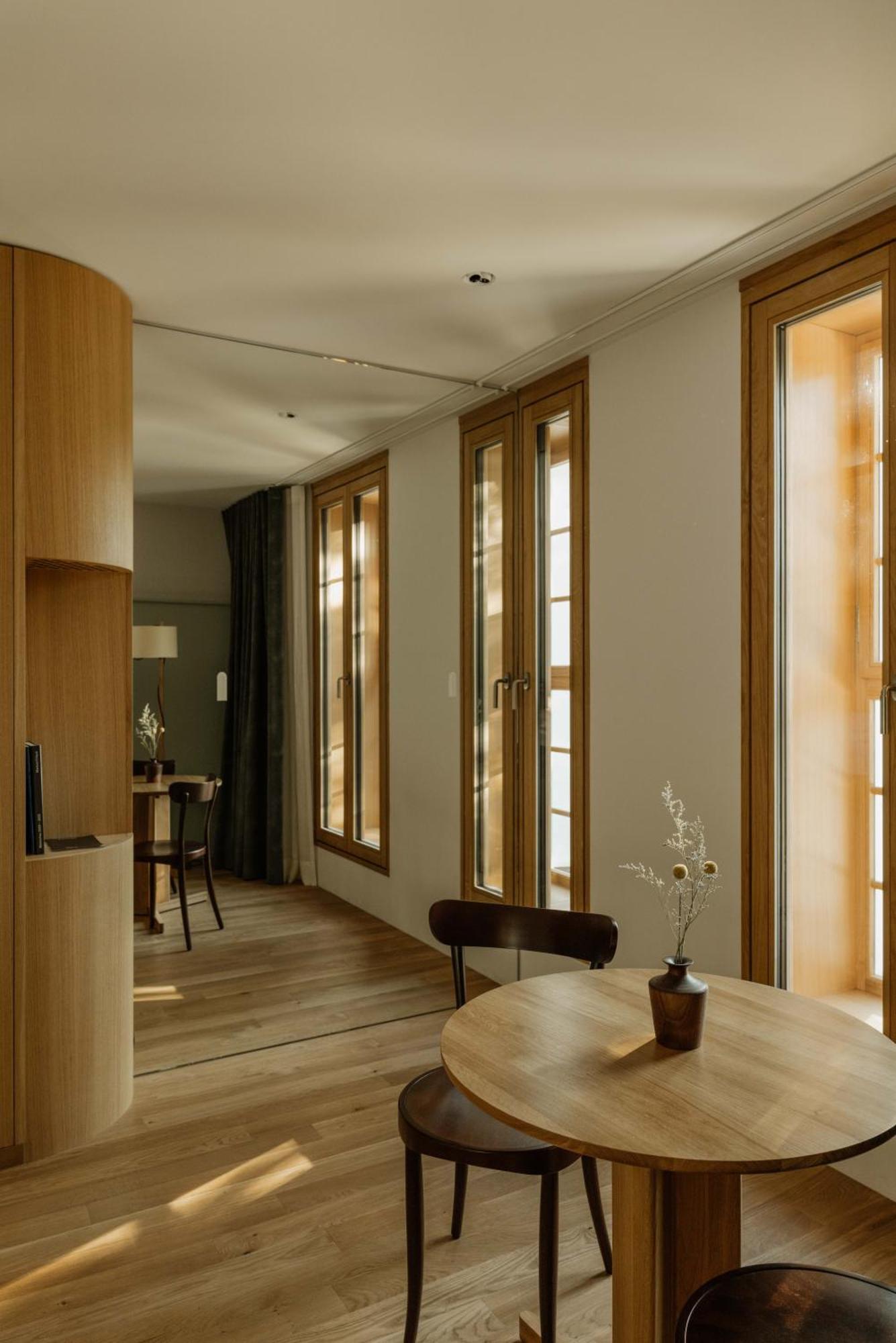 Kleiner Loewe - Stadthotel เบรเกนซ์ ภายนอก รูปภาพ